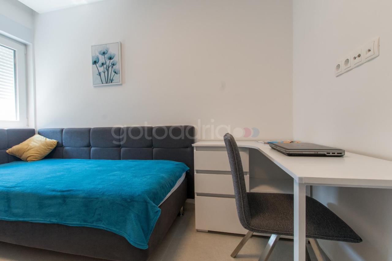 Luxury Sea View Apt Padi Via Mare Макарска Экстерьер фото